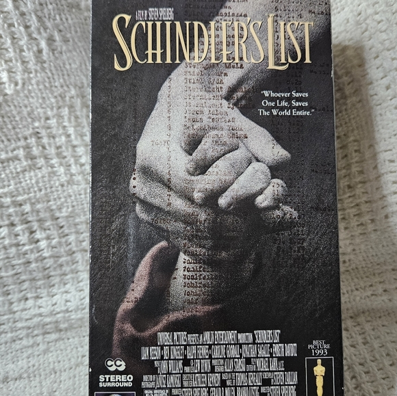Schindler's List VHS 2-Tape Set [1st Release 1993] Steven Spielberg VHS 3+hrs - Picture 1 of 13